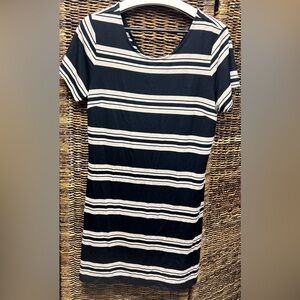 Willi Smith Black and‎ Cream Striped Dress- Size: XL